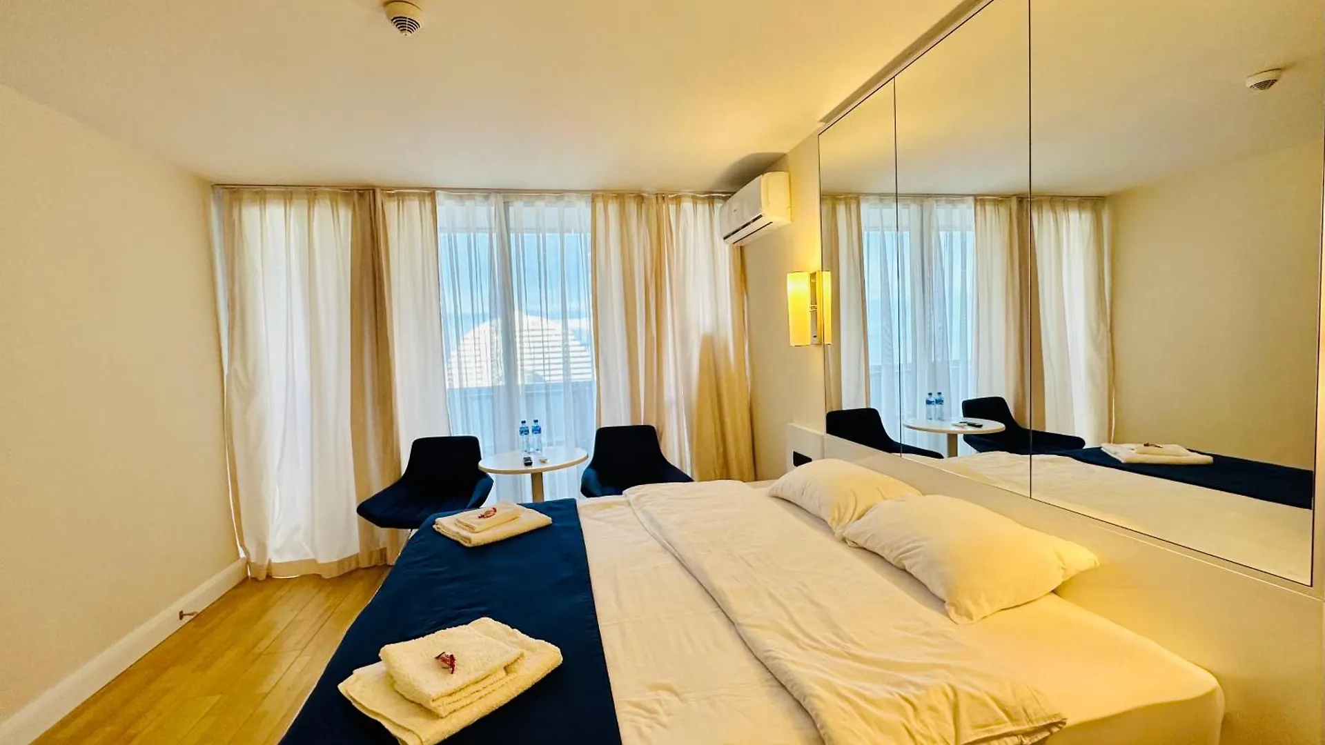 Stunning Sunsets Residence Apartamento Batumi
