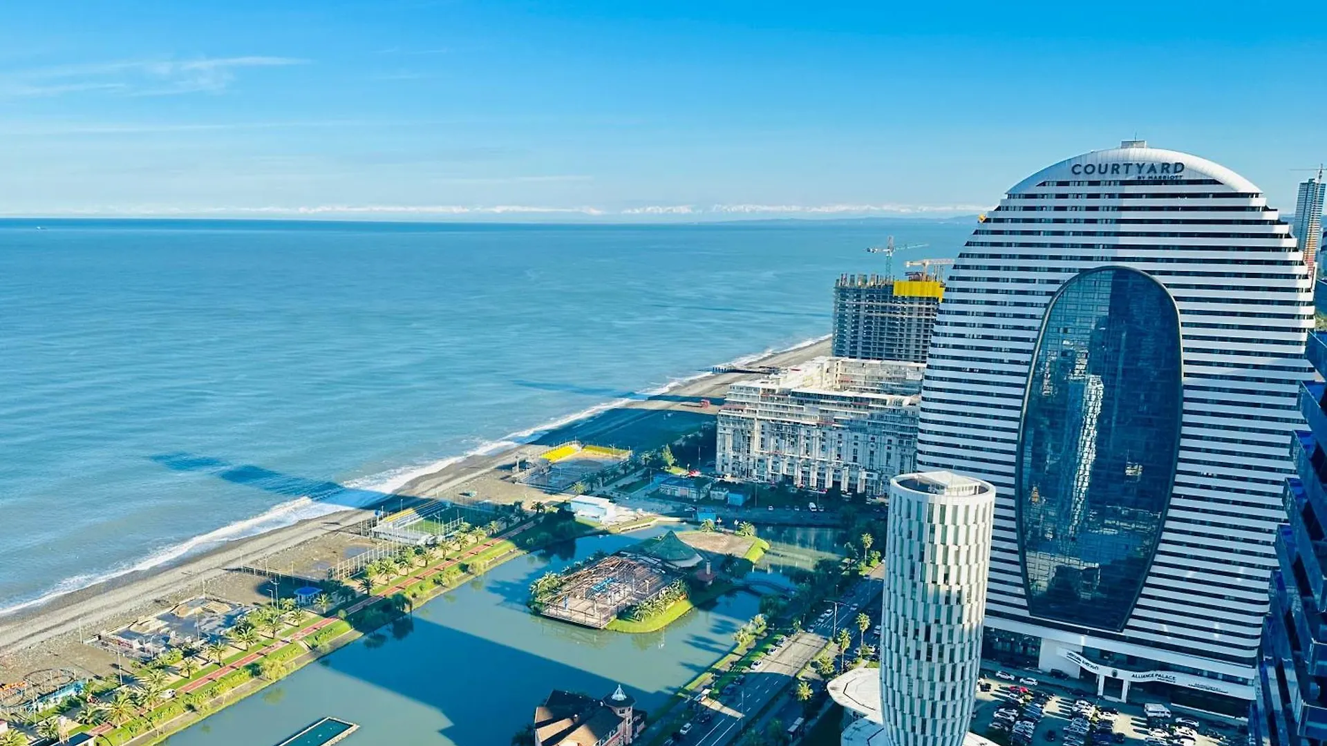 Stunning Sunsets Residence Batumi Apartment